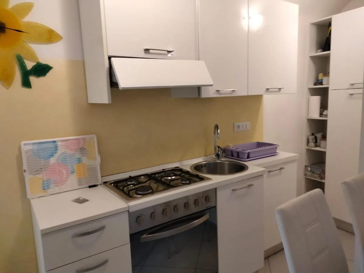 Casa Colombo Apartment Finale Ligure Italy